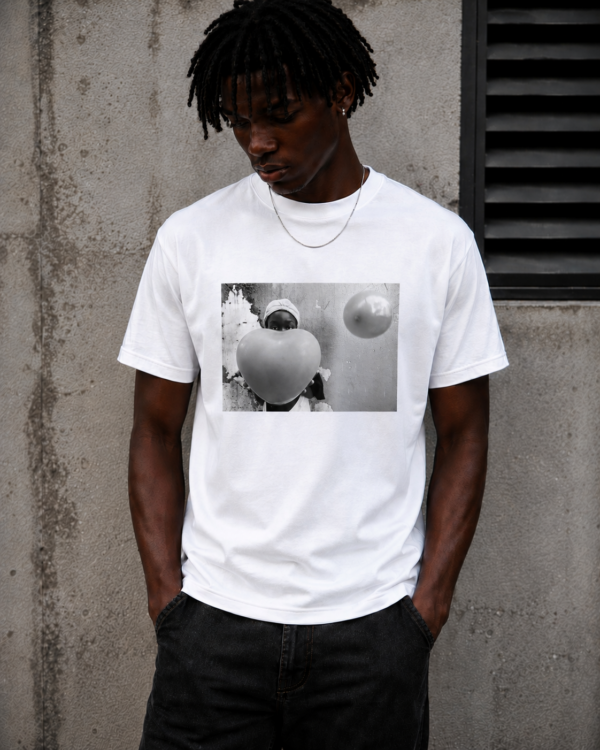 tee-shirt "laissez les ballons aux enfants" - modèle 1